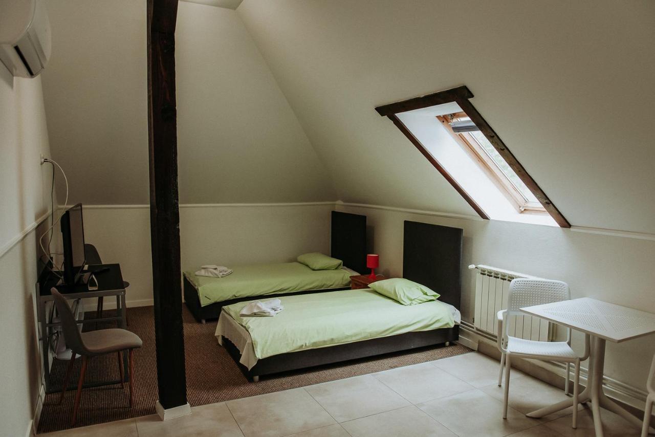 Dos Patos Bed & Breakfast เอลก์ ภายนอก รูปภาพ